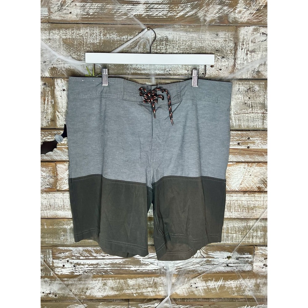 Mossimo mens‎ board shorts size 38